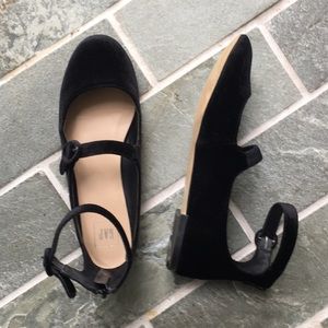 GAP Shoes - Gap Velvet Mary Jane Ballet Flats GAP Shoes - Gap Velvet Mary Jane Ballet Flats